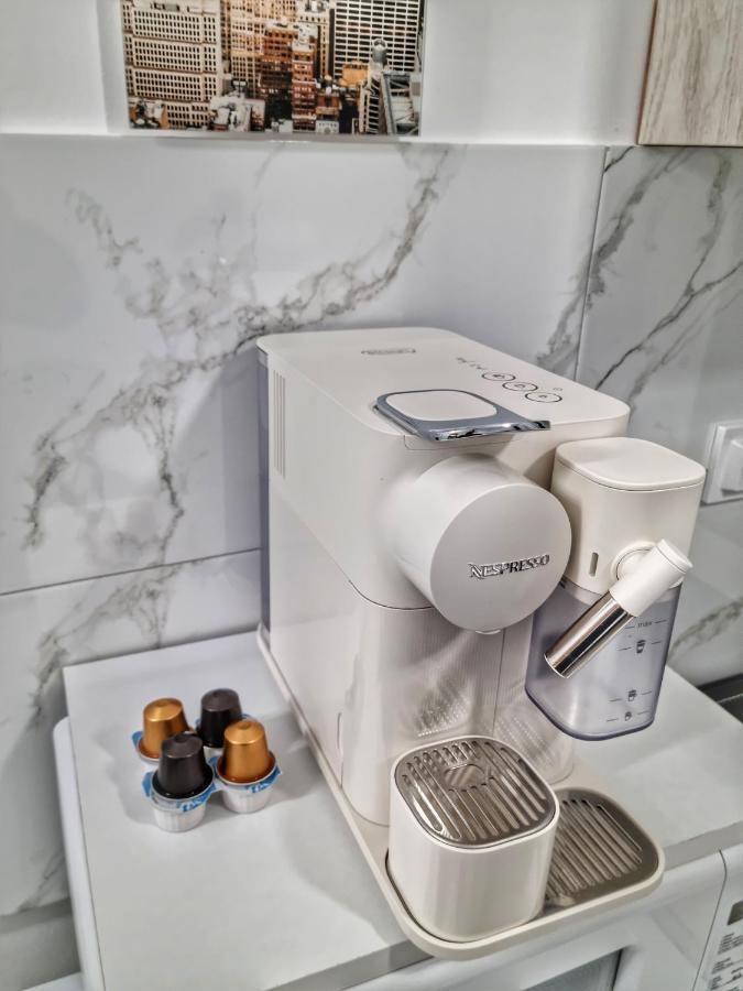 15. Little Studio Apartment Bucharest Luaran gambar