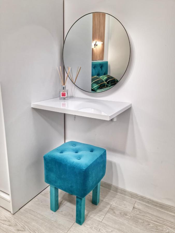 15. Little Studio Apartment Bucharest Luaran gambar